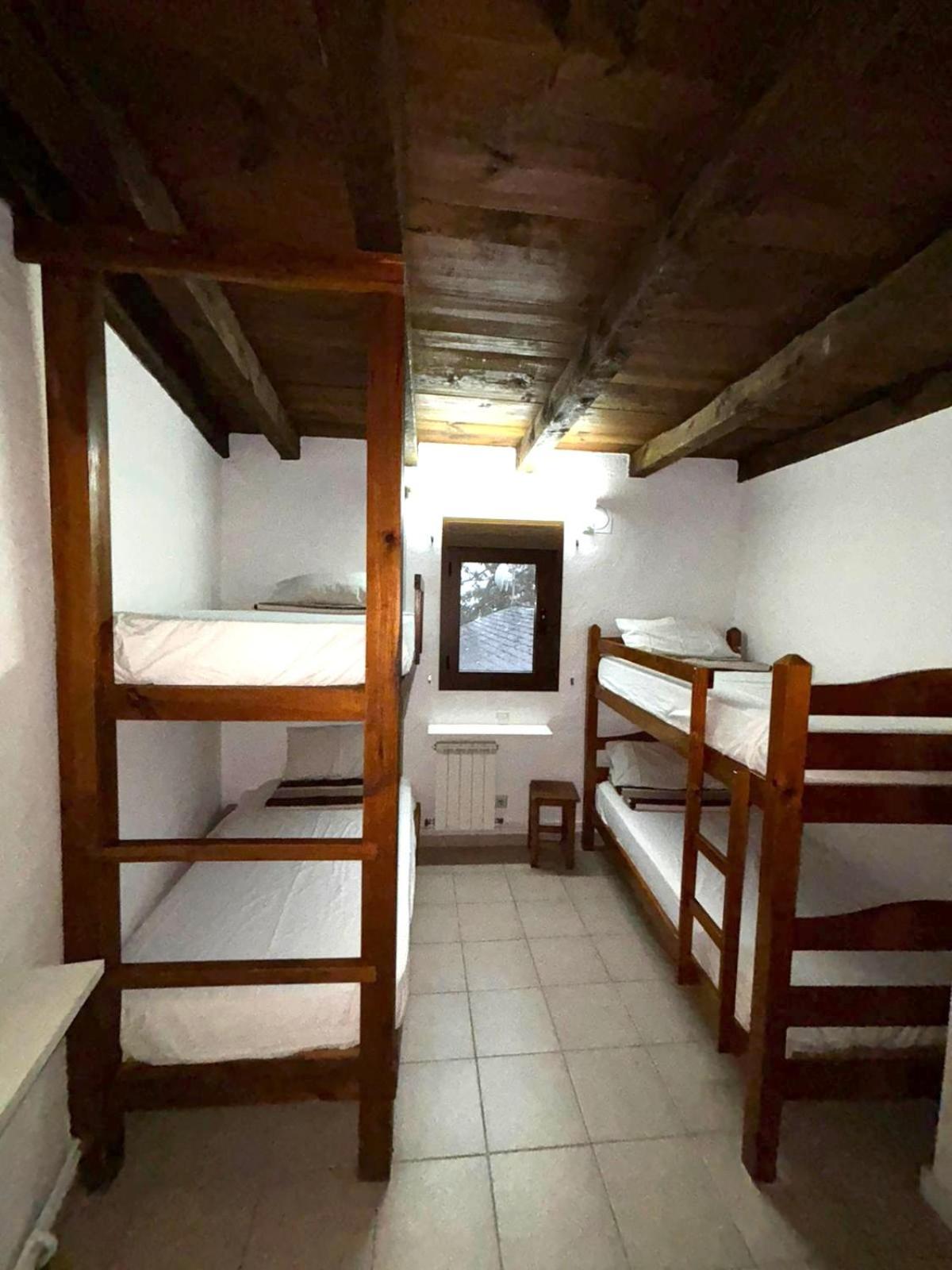 Albergue La Escuela De Lirí 외부 사진